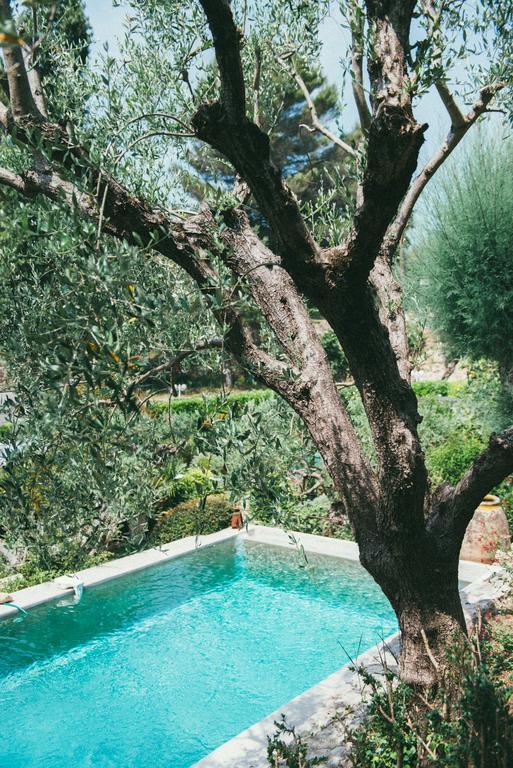 Les Rosees Bed & Breakfast Mougins Exterior photo