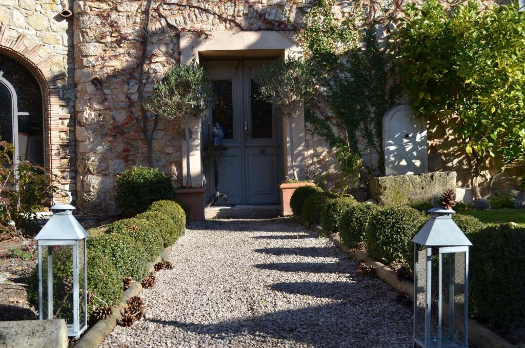 Les Rosees Bed & Breakfast Mougins Exterior photo