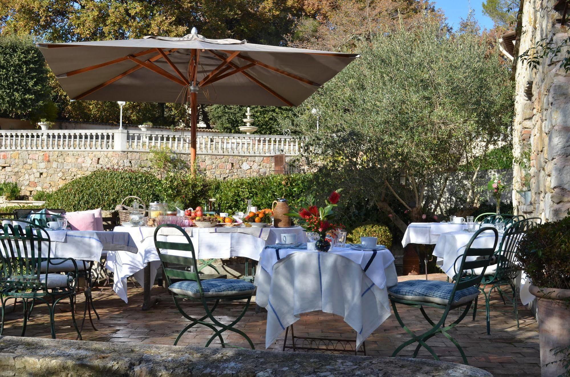 Les Rosees Bed & Breakfast Mougins Exterior photo