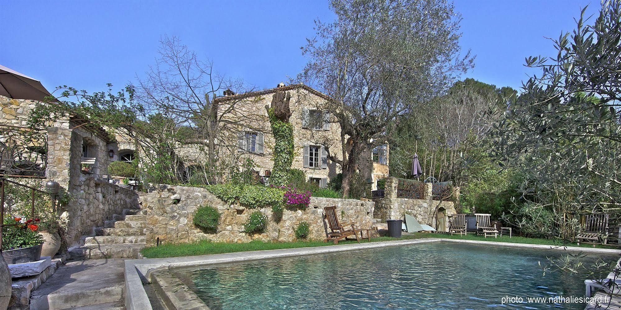 Les Rosees Bed & Breakfast Mougins Exterior photo